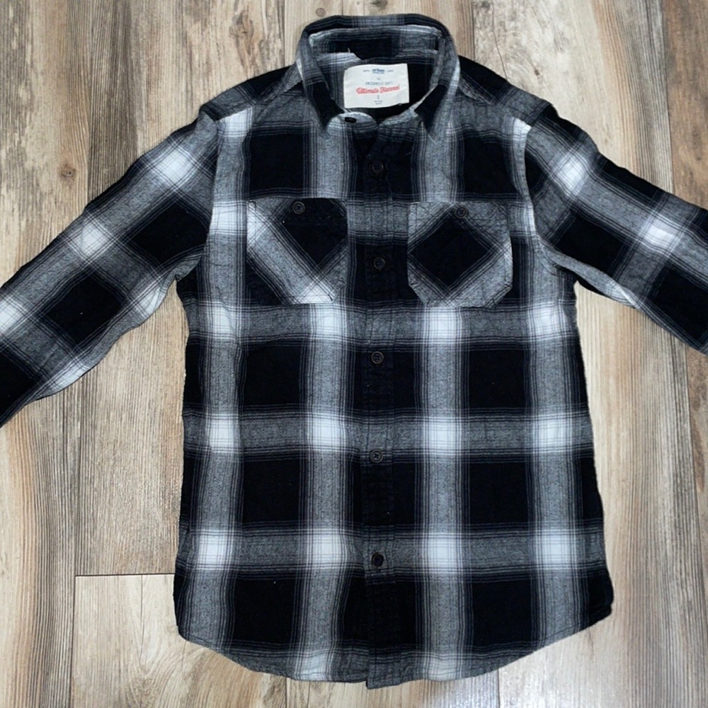 URBAN PIPELINE Boys Plaid Flannel. Size: Small